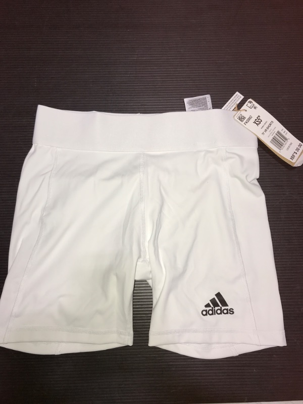 Photo 2 of adidas Women's Techfit Volleyball Shorts
SIZE X SMALL/5
*ITEM IS DIRTY*