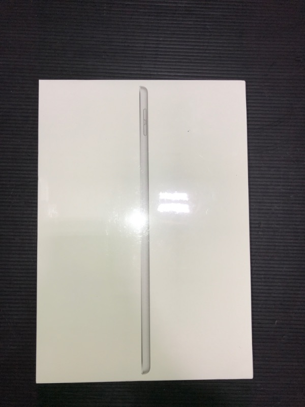 Photo 2 of 2021 Apple iPad 10.2-inch (Wi-Fi, 64GB) - Silver
SER.NO-Y17M6Y6NH7