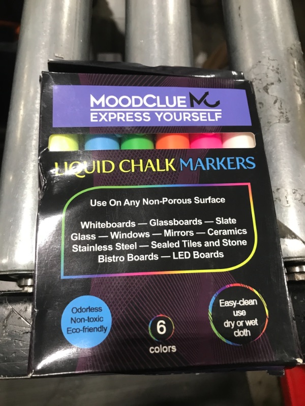 Photo 2 of Liquid chalk markers/Perfect for windows