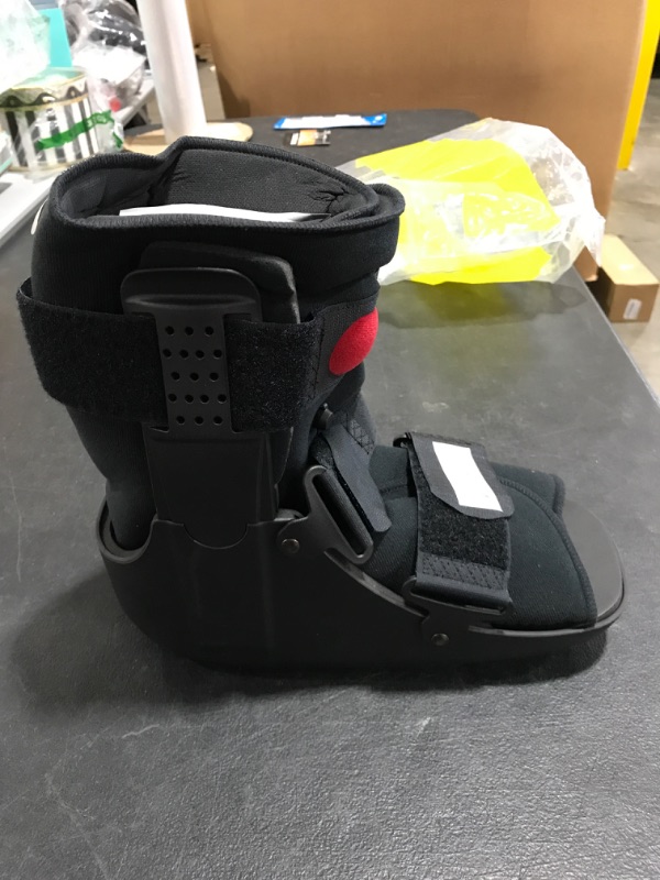 Photo 3 of Air CAM Walker Fracture PDAC Approved L4360 and L4361 Boot Short - Medical Recovery, Protection and Healing Boot - Toe, Foot or Ankle Injuries by Brace Align
SIZE LARGE. PRIOR USE. 