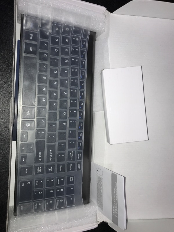 Photo 2 of Wireless Keyboard and Mouse Combo (unable to test )