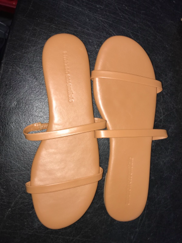 Photo 2 of Amazon Essentials Women's Thin Two Strap Sandal Flat size 71/2
