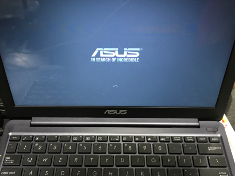 Photo 1 of Asus VivoBook 12 11.6" 2-in-1 HD Touchscreen Business LaptopIntel N3350 Up to 2.4GHz 4GB RAM 64GB  USB Type-C 802.11ac Win 10
