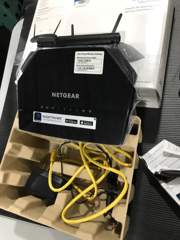 Photo 3 of NETGEAR WiFi Router (R6230) - AC1200 Dual Band Wireless Speed (up to 1200 Mbps) | Up to 1200 sq ft Coverage & 20 Devices | 4 x 1G Ethernet and 1 x 2.0 USB ports
