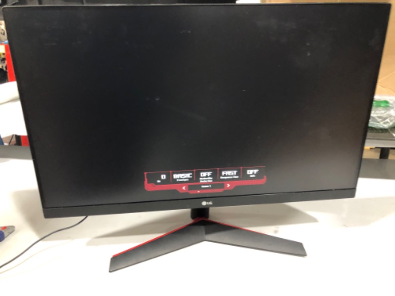 Photo 2 of LG 24GN600-B UltraGear Gaming Monitor 24" Full HD (1920 x 1080) IPS Display, 1ms (GtG) Response Time, 144Hz Refresh Rate, AMD FreeSync Premium, HDR10, 3-Side Virtually Borderless Display
