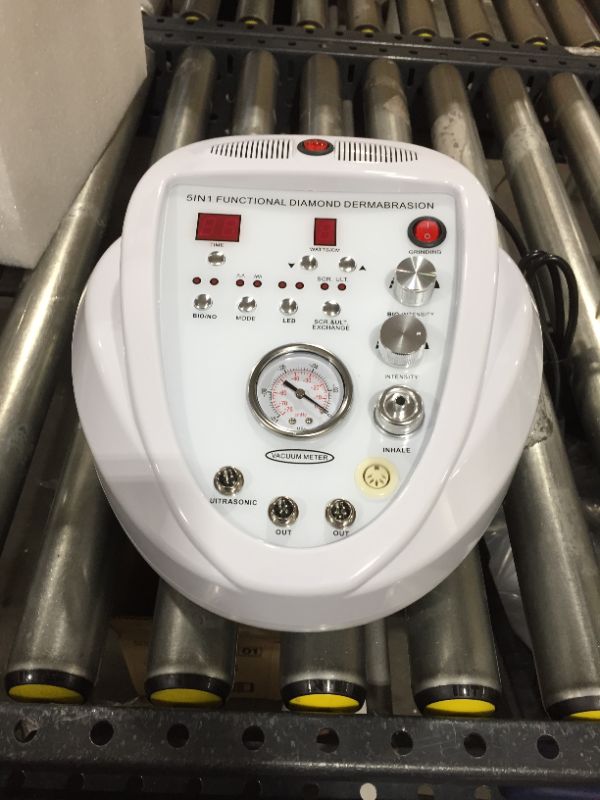 Photo 2 of 5 in 1 Diamond Microdermabrasion Machine