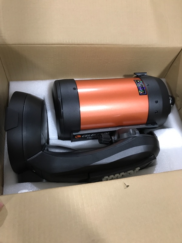 Photo 2 of Celestron - NexStar 6SE Telescope - Computerized Telescope for Beginners and Advanced Users - 6-Inch Primary Mirror & Zoom Eyepiece for Telescope - Versatile 8mm-24mm Zoom, 1.25" Eyepieces
