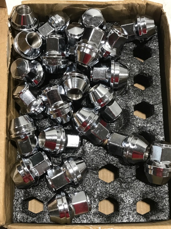 Photo 1 of 24 Lug nuts chrome, size or vehicle unknown