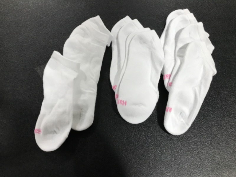 Photo 1 of 6 pairs of girls socks no size listed