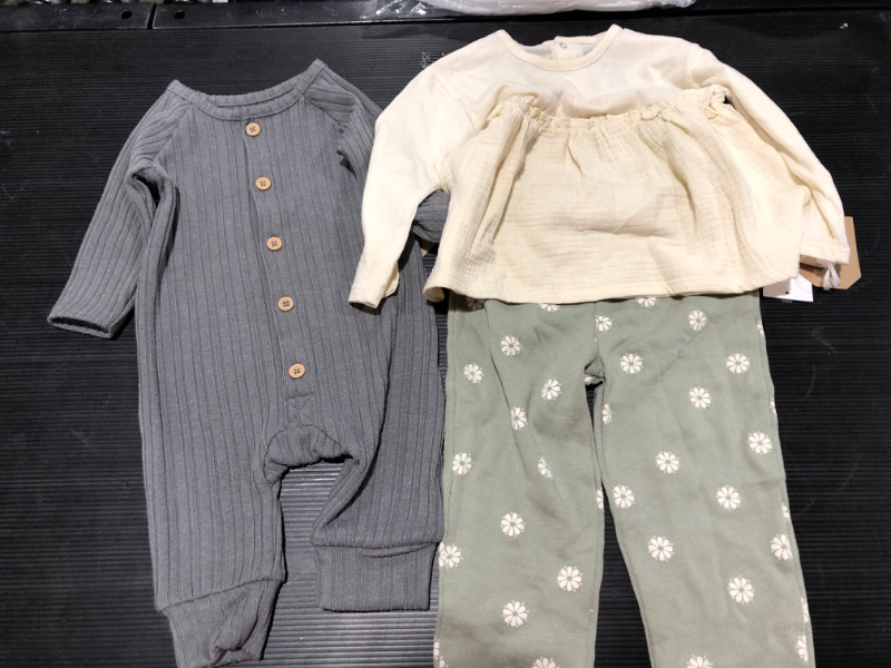 Photo 1 of 2 BABYS OUTFITS BABYS 18MON AND 3MON