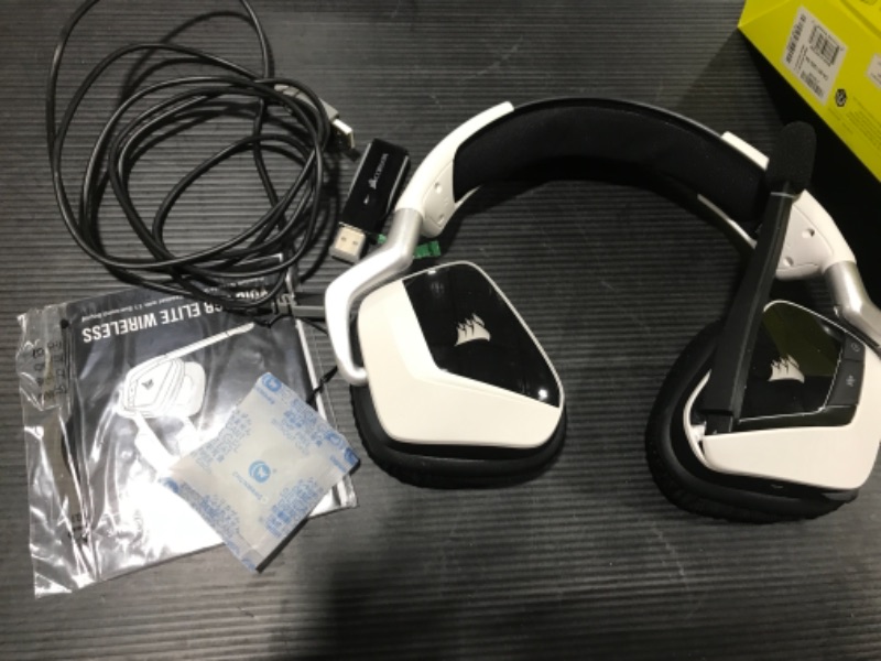 Photo 2 of Corsair VOID RGB Elite Wireless Premium Gaming Headset with 7.1 Surround Sound - Discord Certified - Works with PC, PS5 and PS4 - White (CA-9011202-NA)
