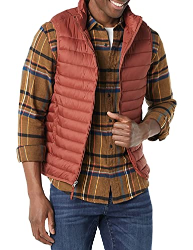 Photo 1 of Amazon Essentials Men's Lightweight Water-Resistant Packable Puffer Vest, Earth Red, Medium
