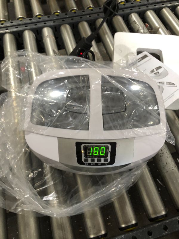 Photo 2 of iSonic P4820-WSB Commercial Ultrasonic Cleaner, 2.6Qt/2.5L/White Color, Stainless Steel Wire Mesh Basket, 110V