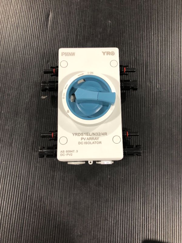 Photo 2 of IP66 Waterproof DC Isolator Switch PV-disconnector 4P 32A 1200V with CE TUV SAA certificates