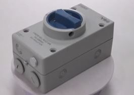 Photo 1 of IP66 Waterproof DC Isolator Switch PV-disconnector 4P 32A 1200V with CE TUV SAA certificates