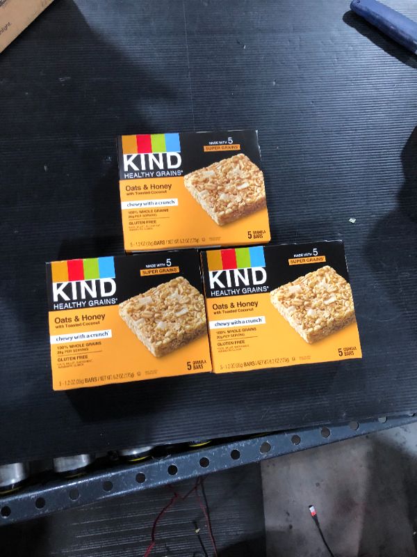 Photo 2 of Kind Healthy Grains Granola Bars Gluten Free Oats & Honey 5 Bars (3 PACK)