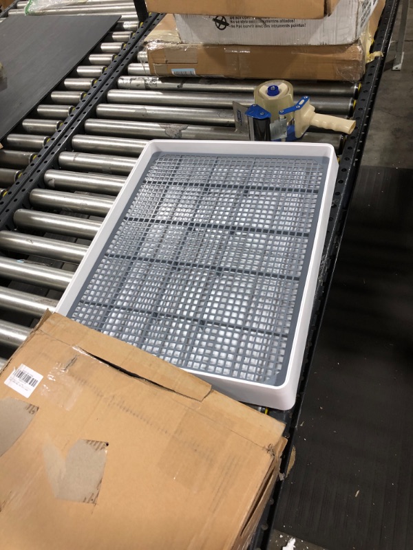 Photo 1 of PODOO Rabbit Large Litter Box, Guinea Pig Training Pan Cage with Toilet Tray, Ideal for Rats, Hamsters, Ferret, Bunny Small and Medium Animals
20"L x 18"W x 3"H