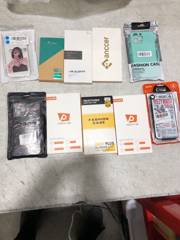 Photo 1 of BOX LOT - PHONE CASES 