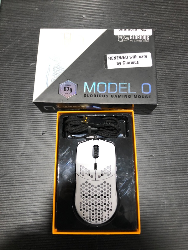 Photo 2 of Glorious PC Gaming Race Model O Gaming-Mouse - Matte White
