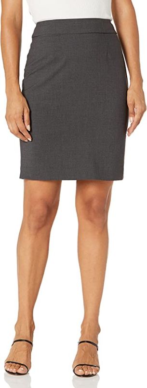 Photo 1 of Calvin Klein Women's Petite Skirt
SIZE 8P