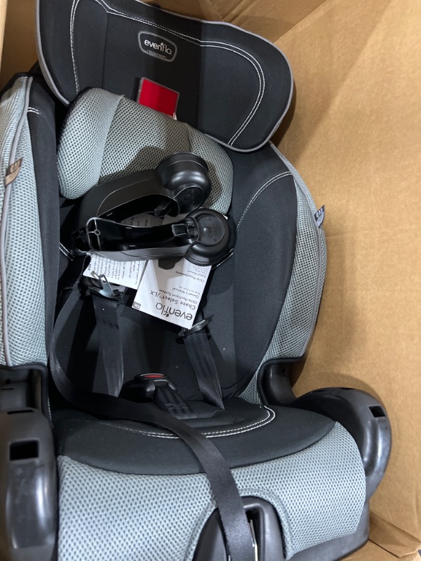 Photo 2 of Evenflo Chase LX Harnessed Booster Car Seat (Jameson)