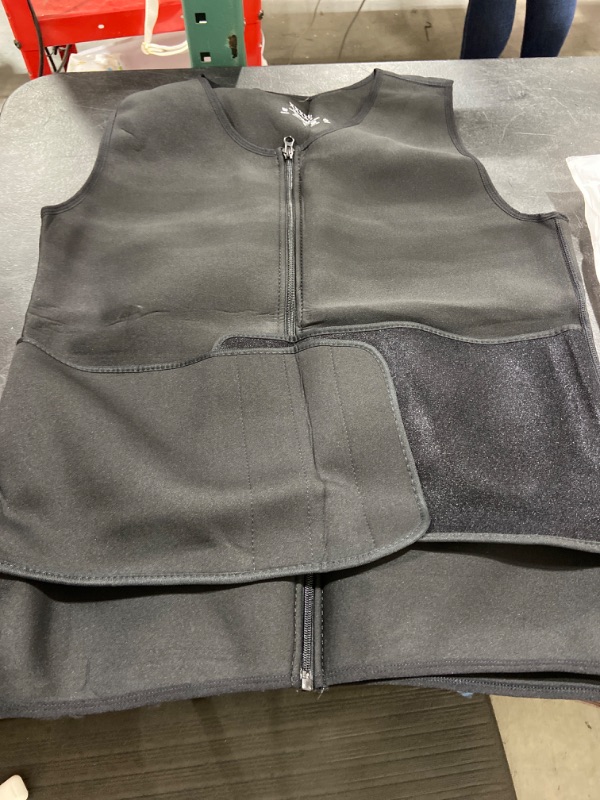 Photo 1 of 4XL WORKOUT VEST 