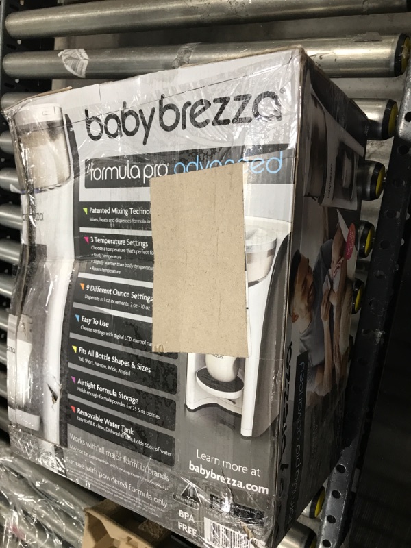 Photo 3 of Baby Brezza New and Improved Formula Pro Advanced Dispenser Machine