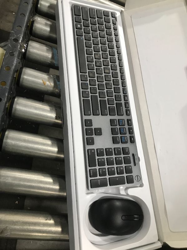 Photo 2 of Dell Premier Multi-Device Wireless Keyboard and Mouse - KM7321W
