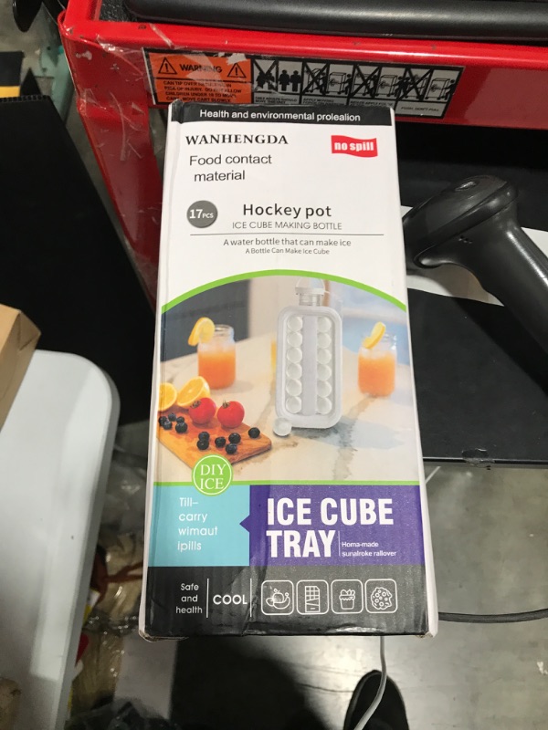 Photo 1 of HOCKEY POT ICE CUBE MAKING BOTTLE