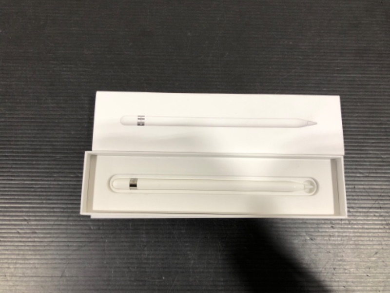 Photo 2 of Apple Pencil (1st Generation)