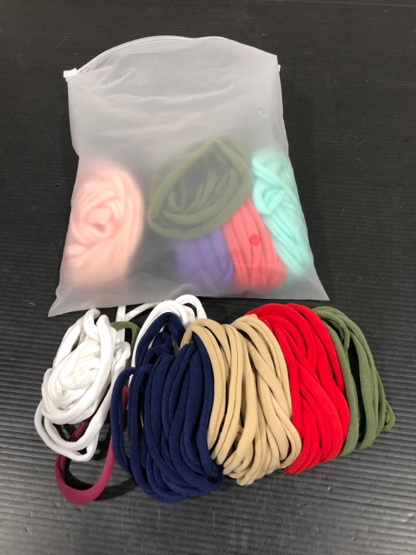 Photo 1 of 100 PIECE HAIR TIES DIFFERNT COLORS 