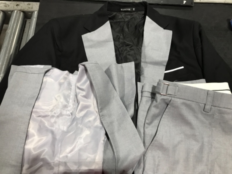 Photo 2 of 3 Piece Men's Suits Slim Fit One Button Blazer Vest Pant Wedding Suits for Men Prom Set
SIZE XL 