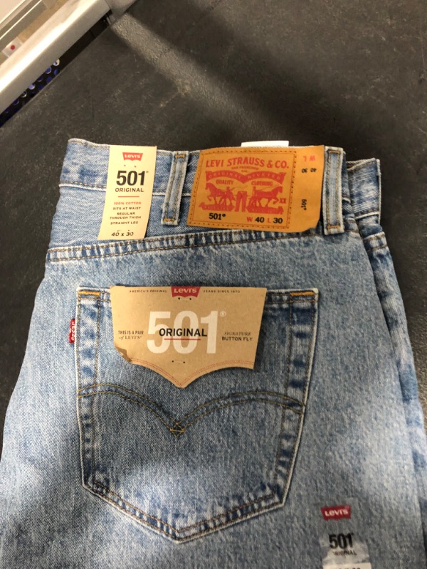 Photo 3 of 501 Original LEVI STRAUSS & CO. W40 L30