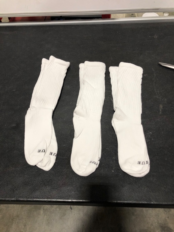 Photo 1 of 3 Pairs Of HUE White Socks