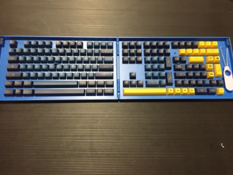 Photo 2 of Akko Macaw 199-Key ASA Profile Double-Shot PBT Keycap Set for Mechanical Keyboards with Collection Box
