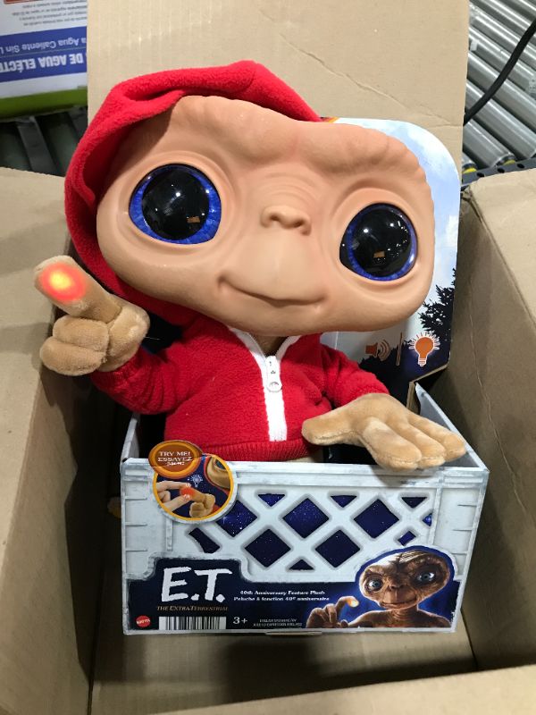 Photo 2 of Et Extra Terrestrial Feature Plush (Clcb) (Plus)
