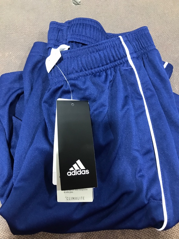 Photo 2 of adidas Men's Core 18 Training Shorts, Small
