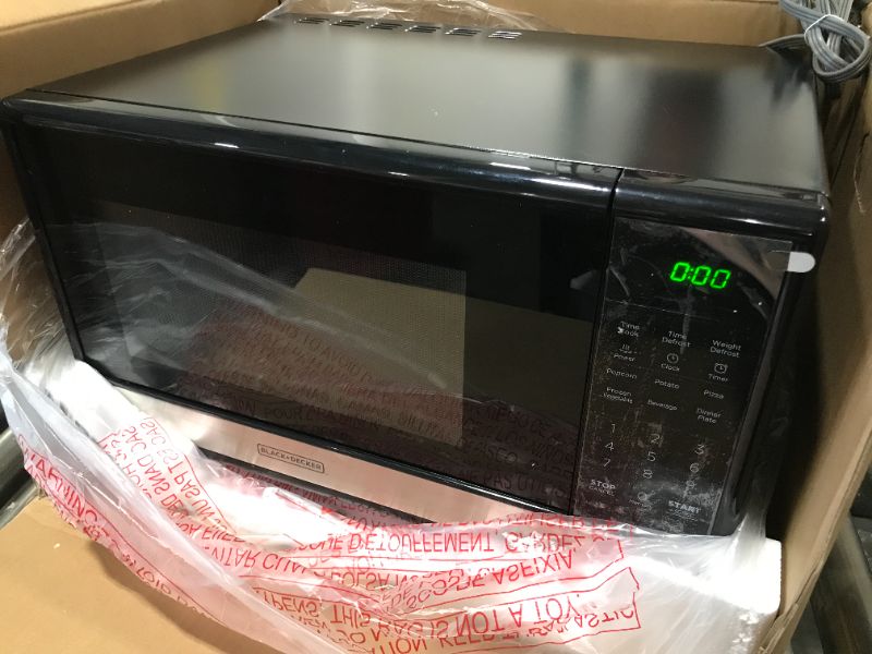 Photo 1 of Black+decker Em031mb11 Digital Microwave Oven with Turntable Push-Button Door,Ch