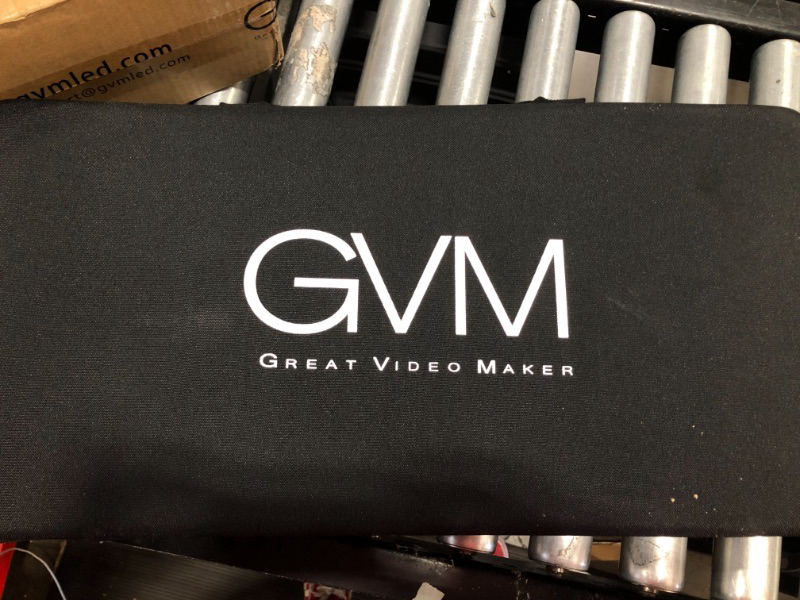 Photo 2 of GVM-800D 40W Powerful Bi-color and RGB Video Panel Light Kit