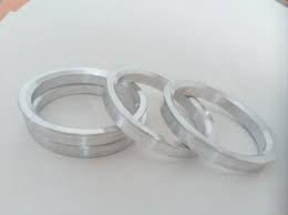 Photo 1 of A set of 4pcs Aluminum HUB CENTRIC HUBCENTRIC RING RINGS ID 63.4mm to OD 71.12mm