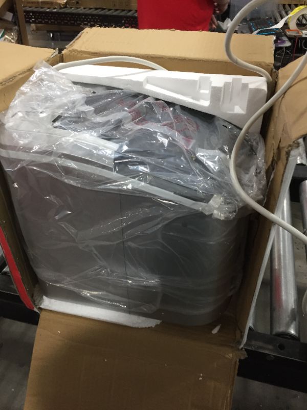 Photo 1 of Frigidaire EFIC206-TG-SILVER Compact Ice Maker 26 Lb per Day Silver
