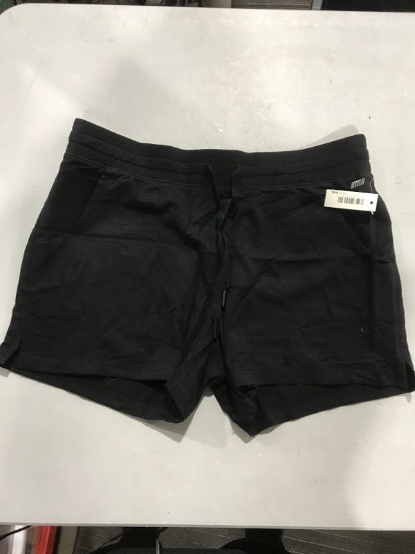 Photo 1 of AMAZON ESSENTIALS, WOMENS BLACK SHORTS,M.