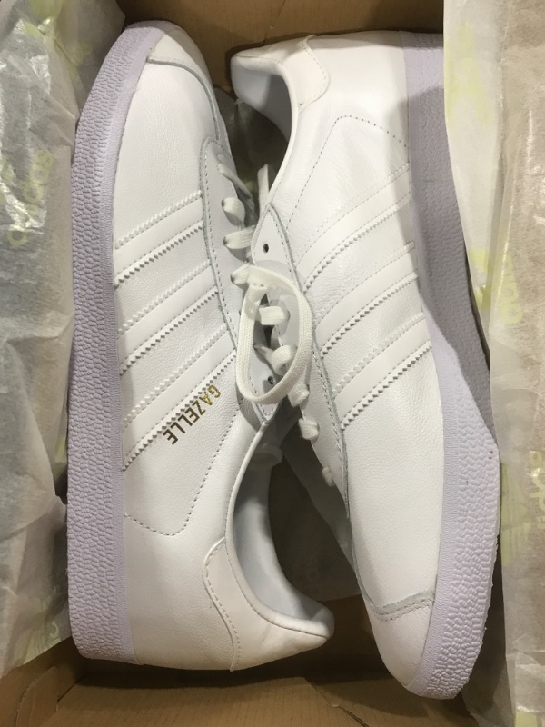 Photo 2 of [Size 10.5] Men's Adidas Gazelle- White