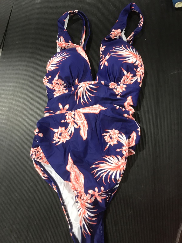 Photo 2 of [Size XL] W YOU DI AN Women's Swimsuits One Piece Tummy Control Front Cross Backless Swimsuit Bathing Suit