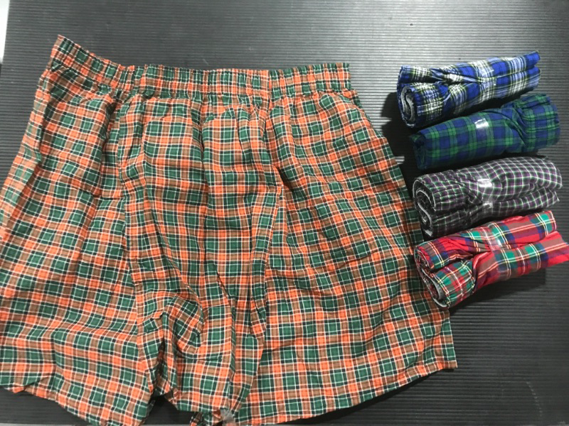 Photo 1 of [Size M] Hanes Boxers- Asst. Colors- 5 Pack