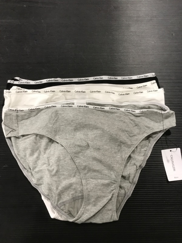 Photo 2 of [Size XL] Calvin Klein Signature Bikinis, Set of 5