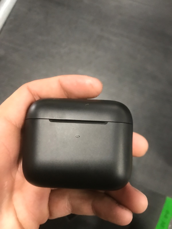 Photo 2 of Hammerhead True Wireless Earbuds (2nd Gen) - Black
