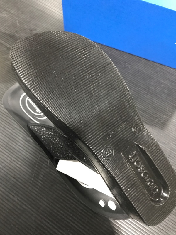 Photo 1 of Aerosoft Womens Gliteratti Flip Flop, Adult---size 8
