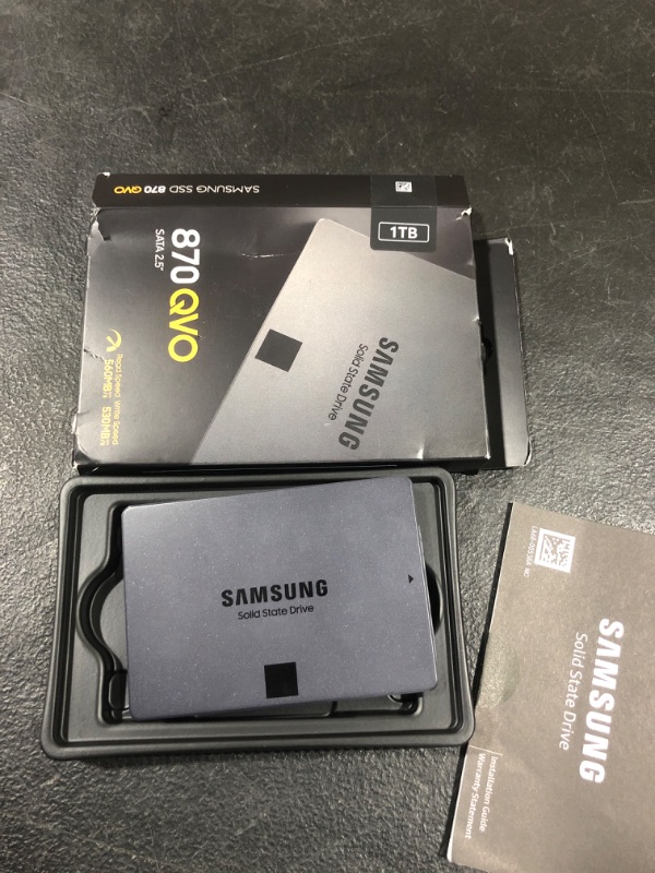 Photo 2 of Samsung 870 QVO 1 TB SATA 2.5 Inch Internal Solid State Drive (SSD) (MZ-77Q1T0)
