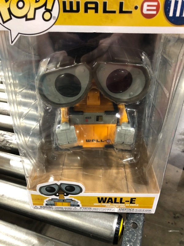 Photo 2 of Funko Pop! Jumbo Disney: Wall-E